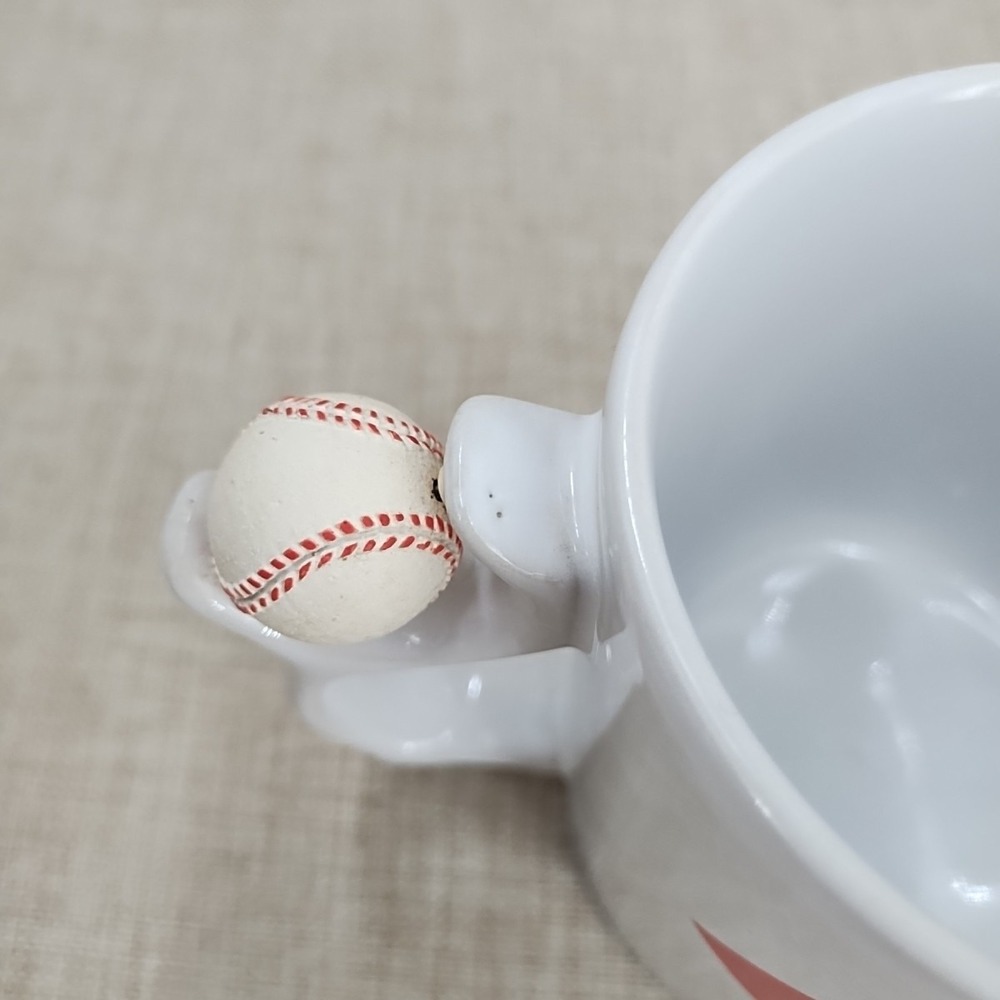 Vintage Cincinnati Reds VIP Season Ticket Holders coffee mug Spinning Baseball - Picture 6 of 10